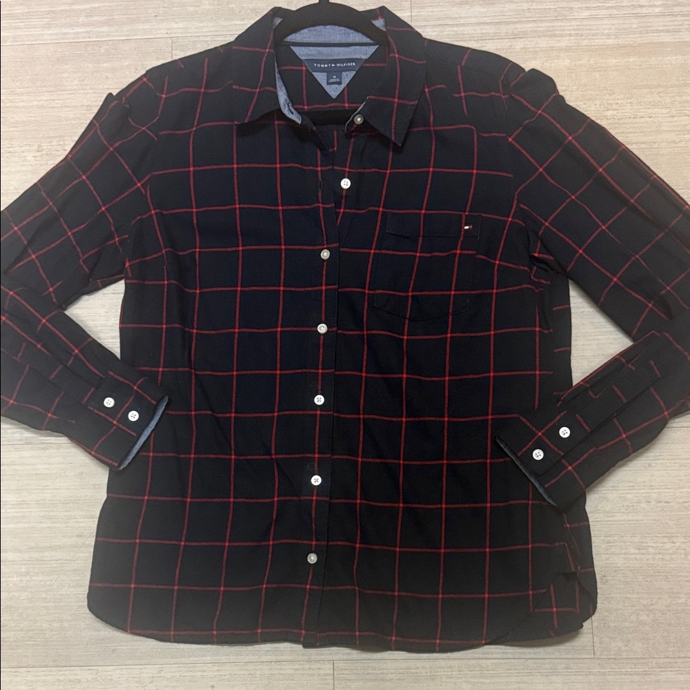 Tommy Hilfiger Women’s Navy and Red Plaid Shirt Size M